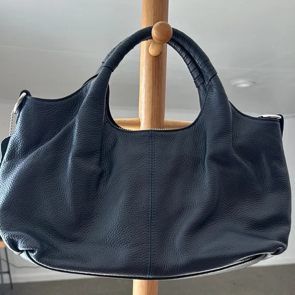New Iswee Leather Handbag - Picture 1 of 6